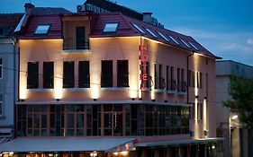 Hotel Victoria